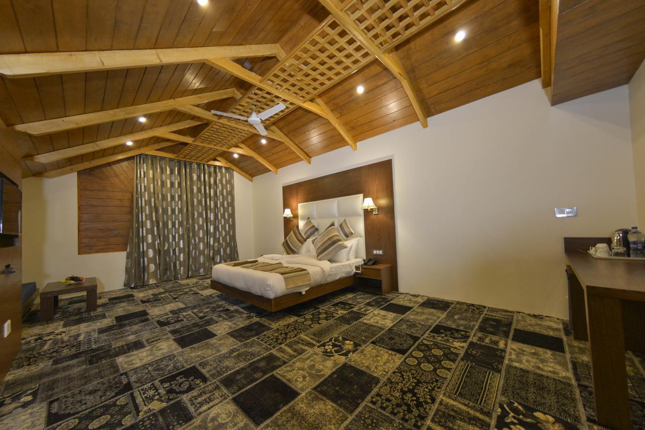 Hotel Royal Heritage Srinagar (Jammu and Kashmir)