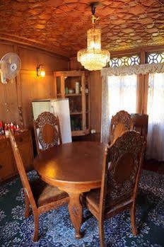 Houseboat Taj Palace Srinagar (Jammu and Kashmir)
