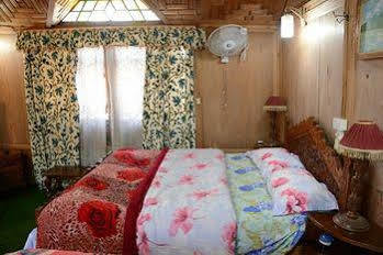 Houseboat Taj Palace * Srinagar (Jammu and Kashmir)