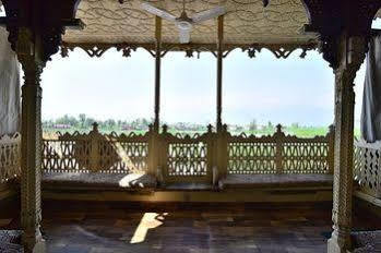 Botel Houseboat Taj Palace Srinagar (Jammu and Kashmir)