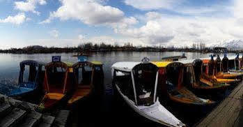 Houseboat Taj Palace * Srinagar (Jammu and Kashmir)