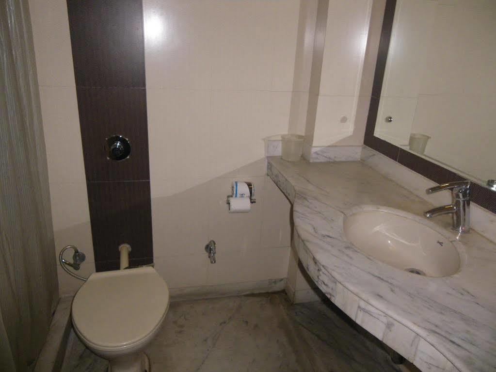 Grand City Hotel 2*