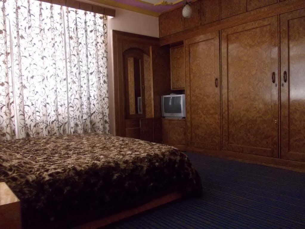 Grand City Hotel Srinagar (Jammu and Kashmir)