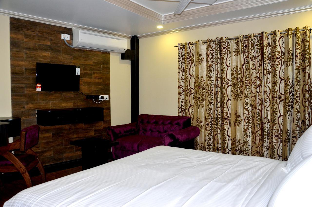 Hotel K2 ,