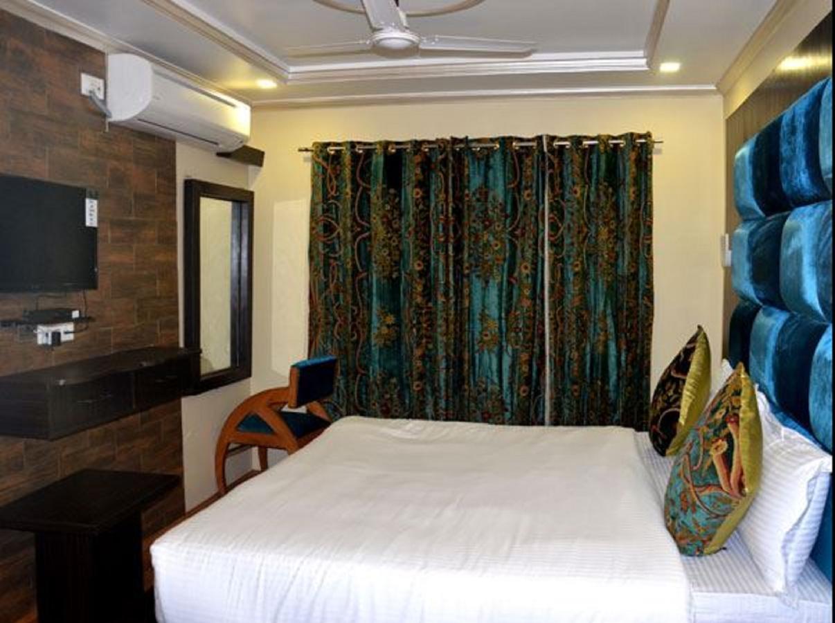 Hotel K2 ,