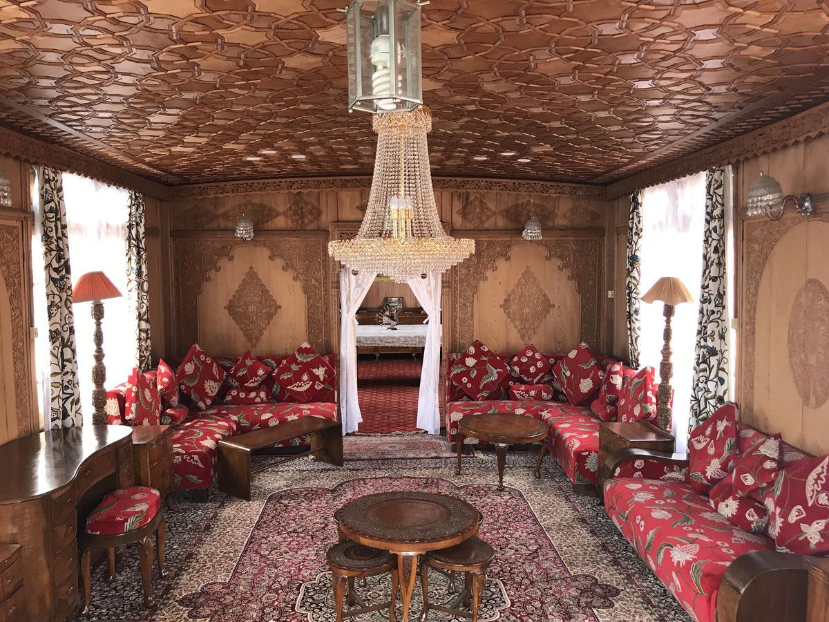 Hotel Houseboat New Pride Of Kashmir 4*