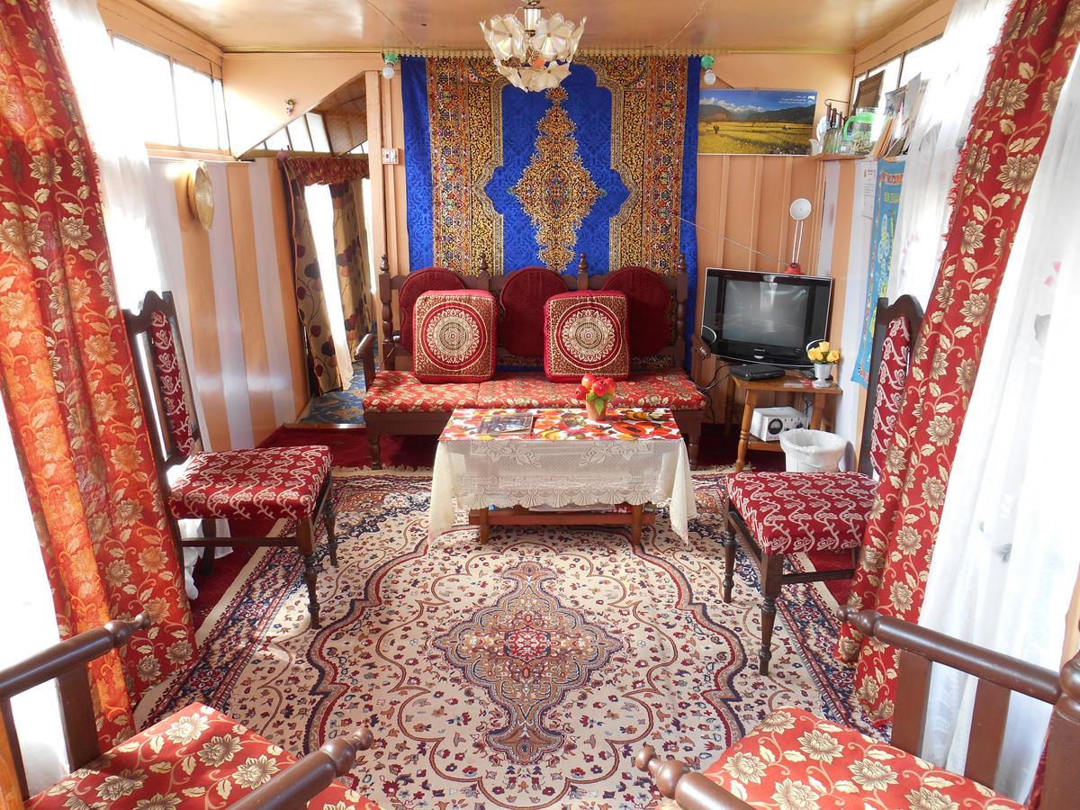 Bed & Breakfast Houseboat Dunhill *