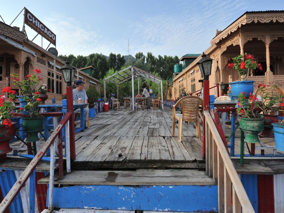Botel Chicago Group Of Houseboats Srinagar (Jammu and Kashmir)