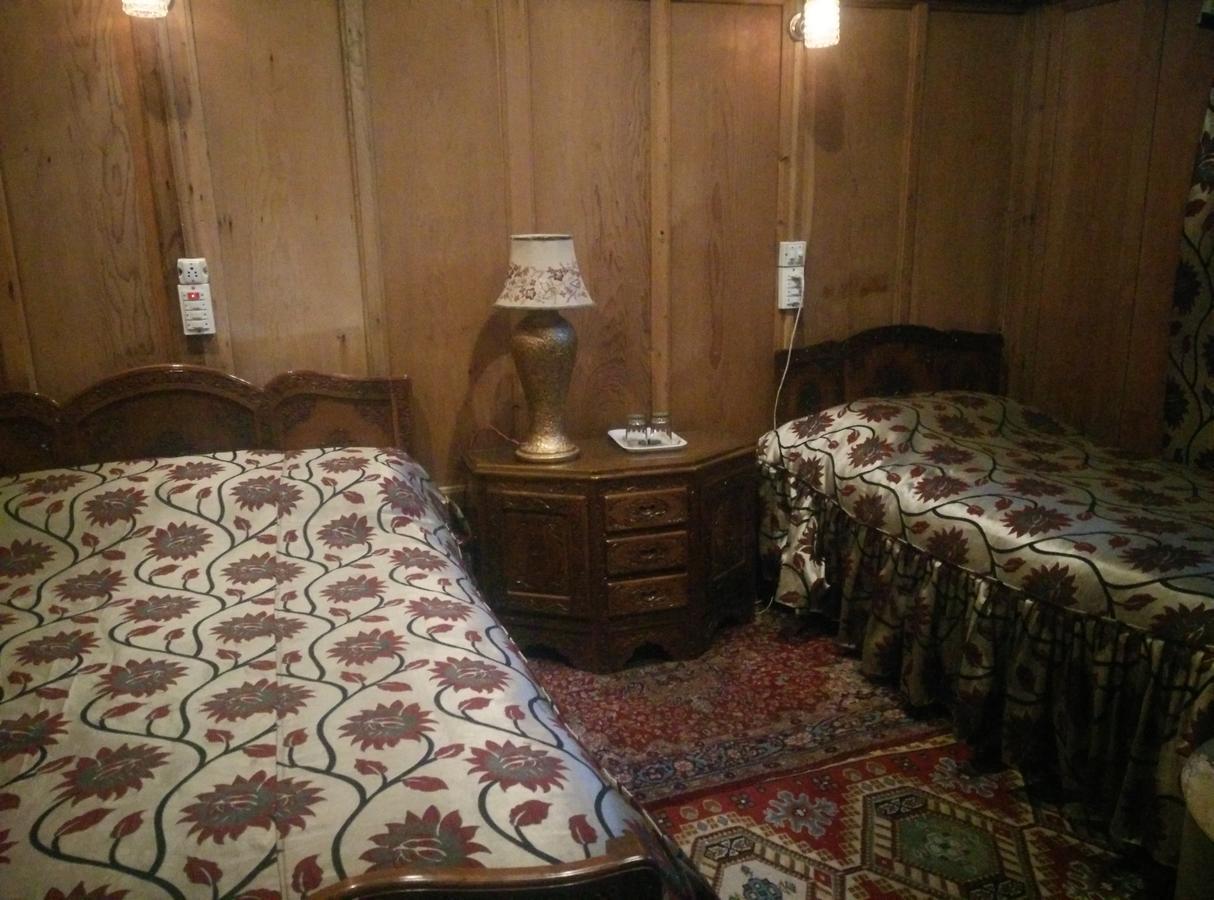 Botel Chicago Group Of Houseboats 4*