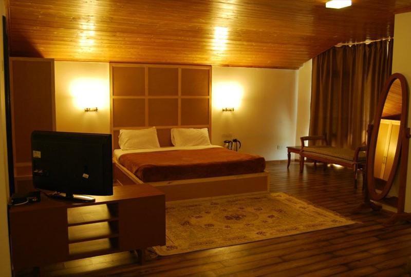 Grand Mahal Srinagar (Jammu and Kashmir)