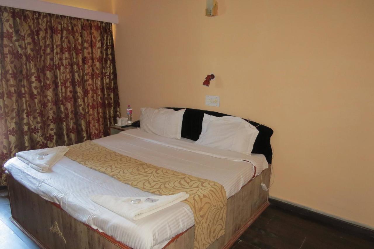 Sterling Hotel Srinagar (Jammu and Kashmir)