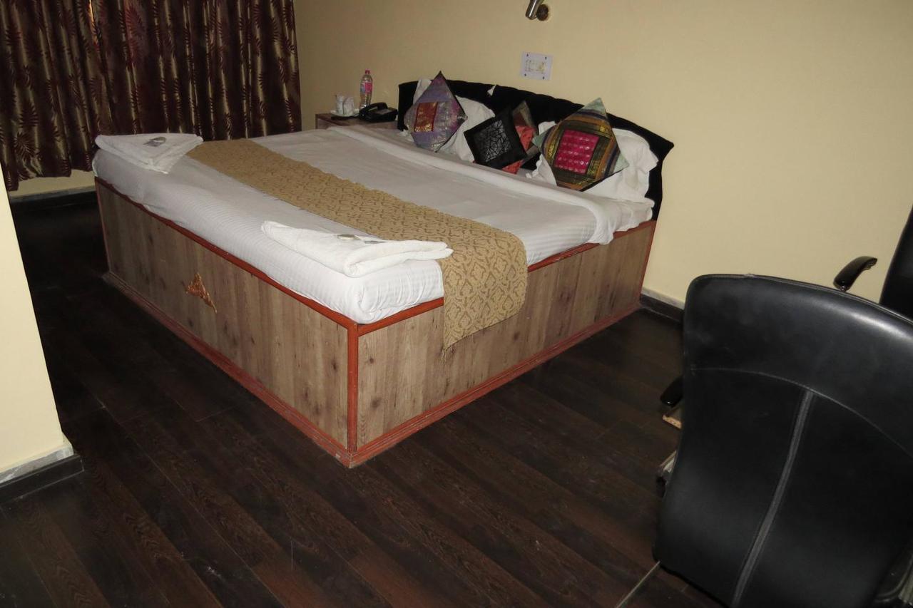 Sterling 2* Srinagar (Jammu and Kashmir)