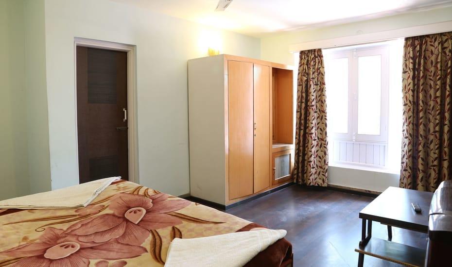 Sterling 2* Srinagar (Jammu and Kashmir)