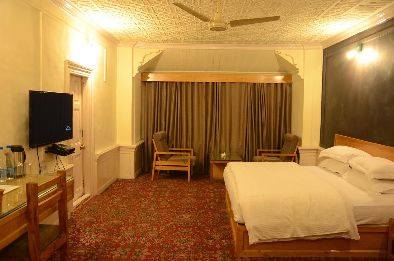 Meridien 3* Srinagar (Jammu and Kashmir)