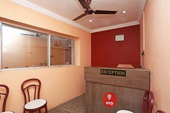 Oyo 032 Near Four Seasons Hotel Srinagar (Jammu and Kashmir)