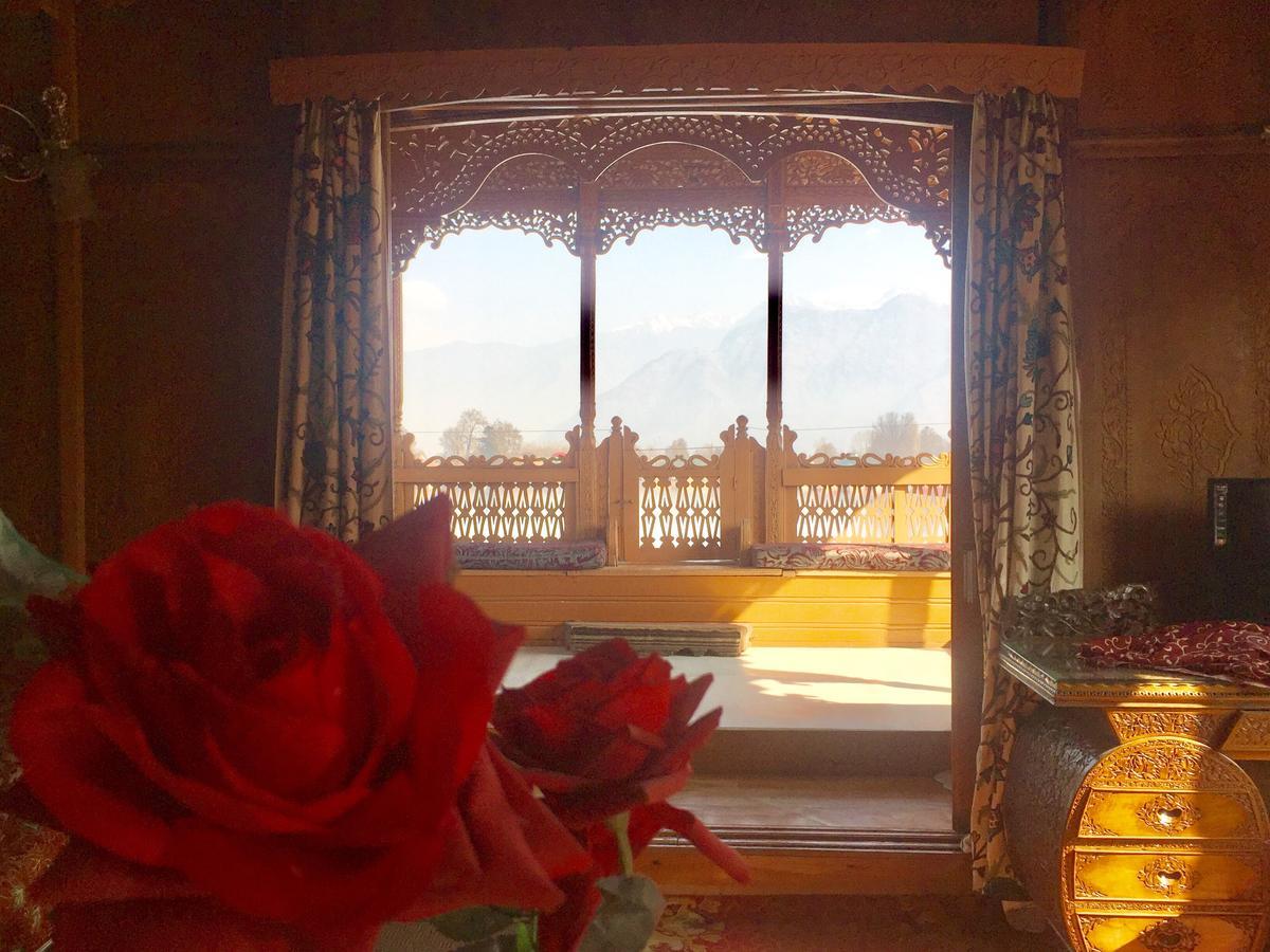 New Sea Palace Houseboats 4* Srinagar (Jammu and Kashmir)