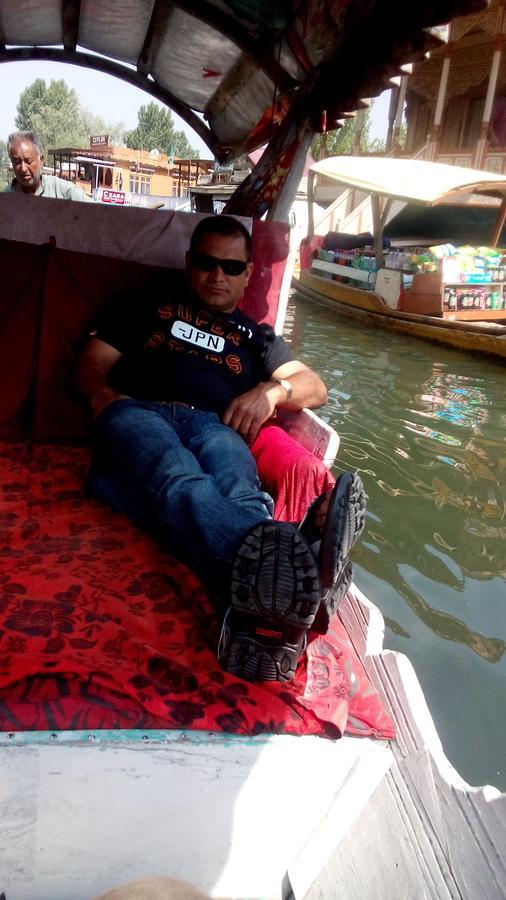 Houseboat Shagoo Palace 2* Srinagar (Jammu and Kashmir)
