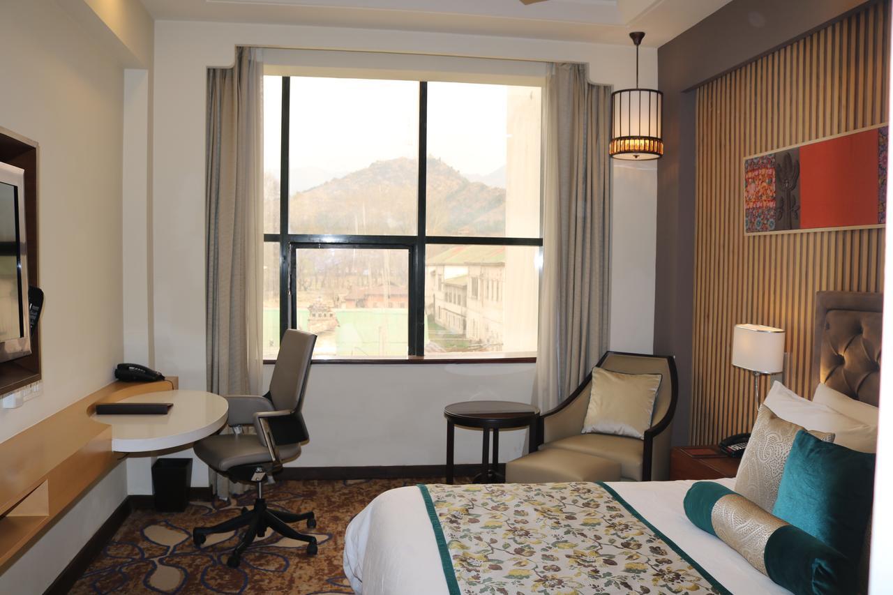 Radisson Srinagar (Jammu and Kashmir)