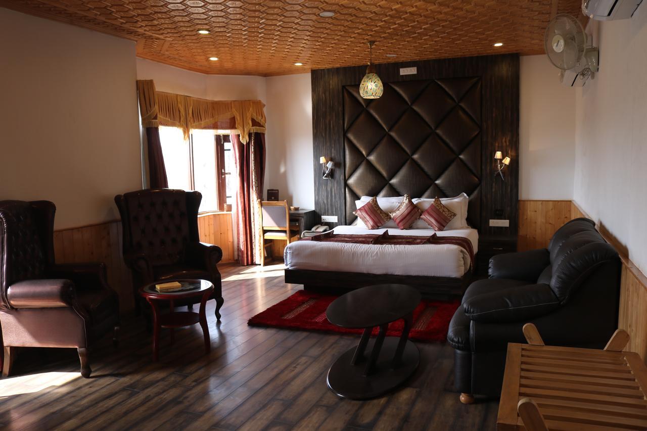 Mannat 4*
