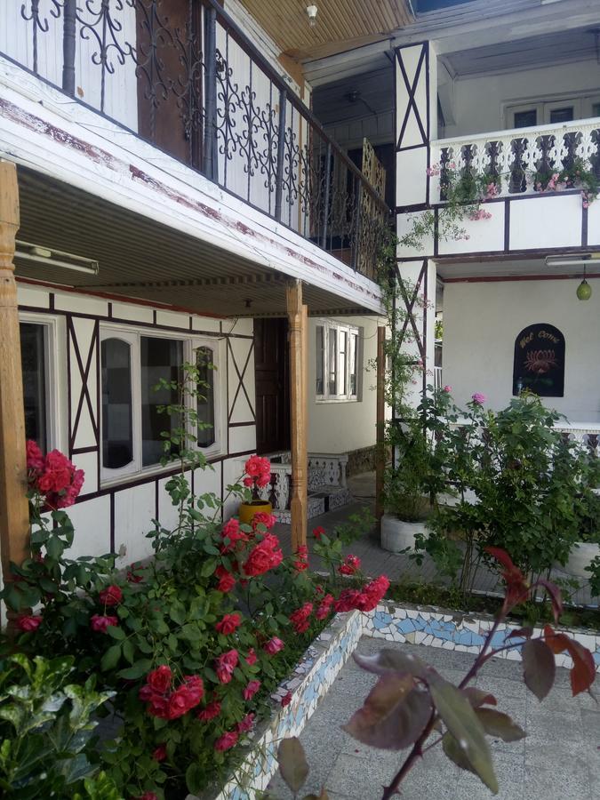 Bed & Breakfast Shalimar Srinagar (Jammu and Kashmir)