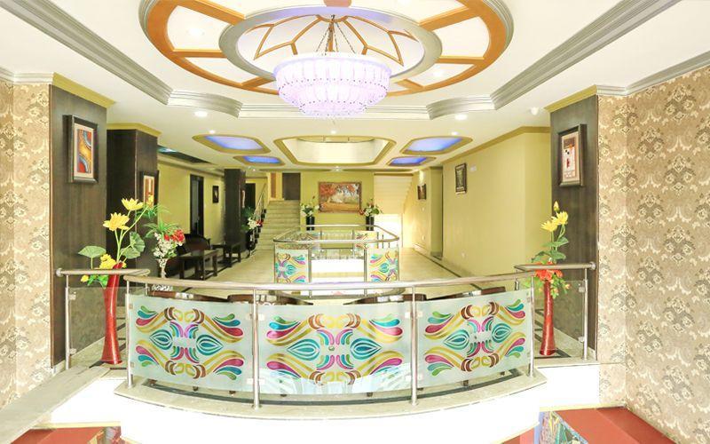 Crown Plaza Residency 3*