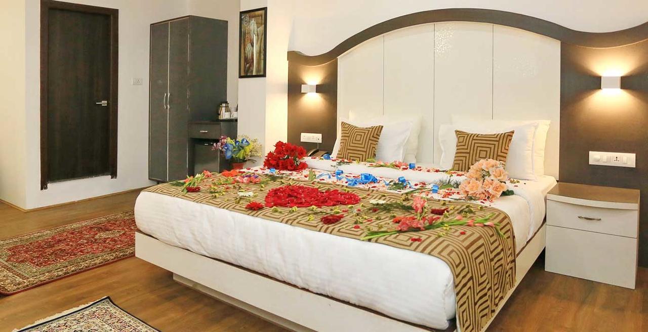 Hotel Crown Plaza Residency