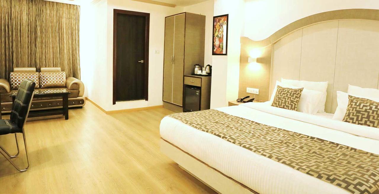 Crown Plaza Residency Hotel