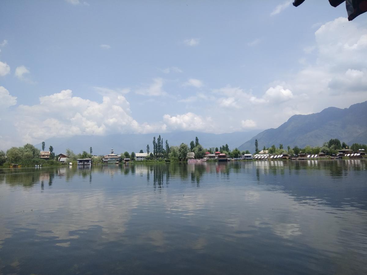 Jannat Guest house Srinagar (Jammu and Kashmir)