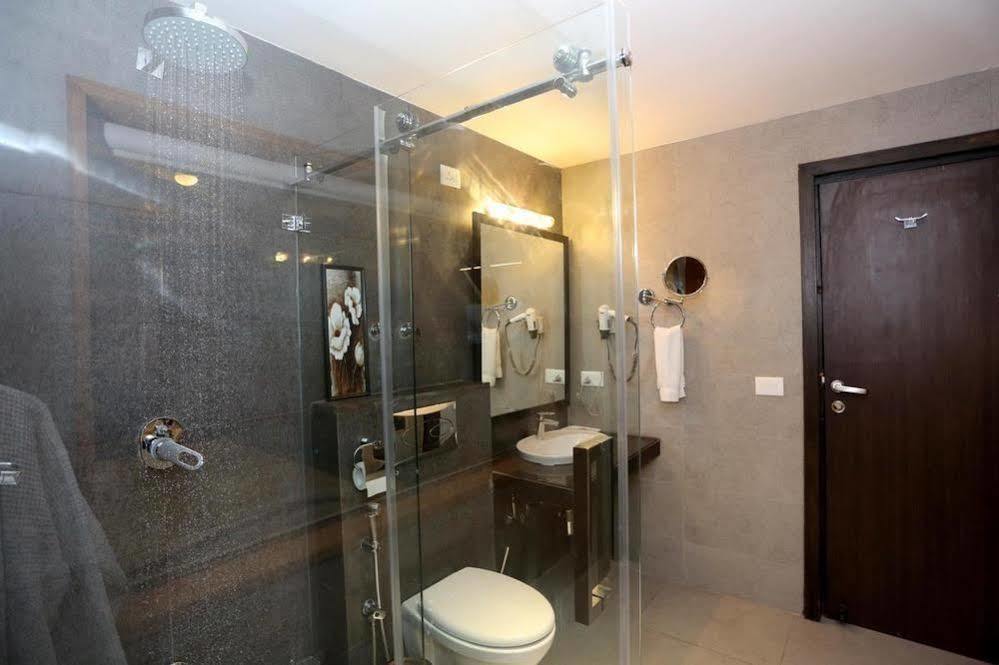Hotel Pine Spring Wazir Bagh 3*