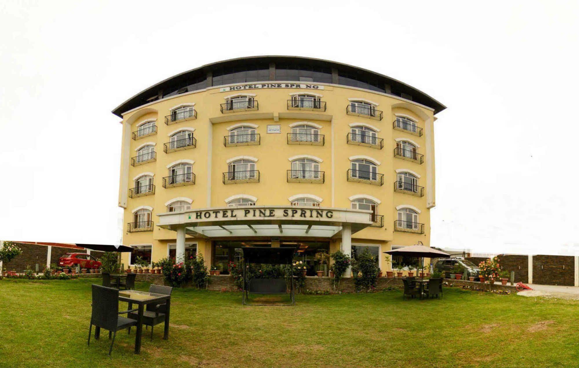 Pine Spring Wazir Bagh Hotel Srinagar (Jammu and Kashmir)