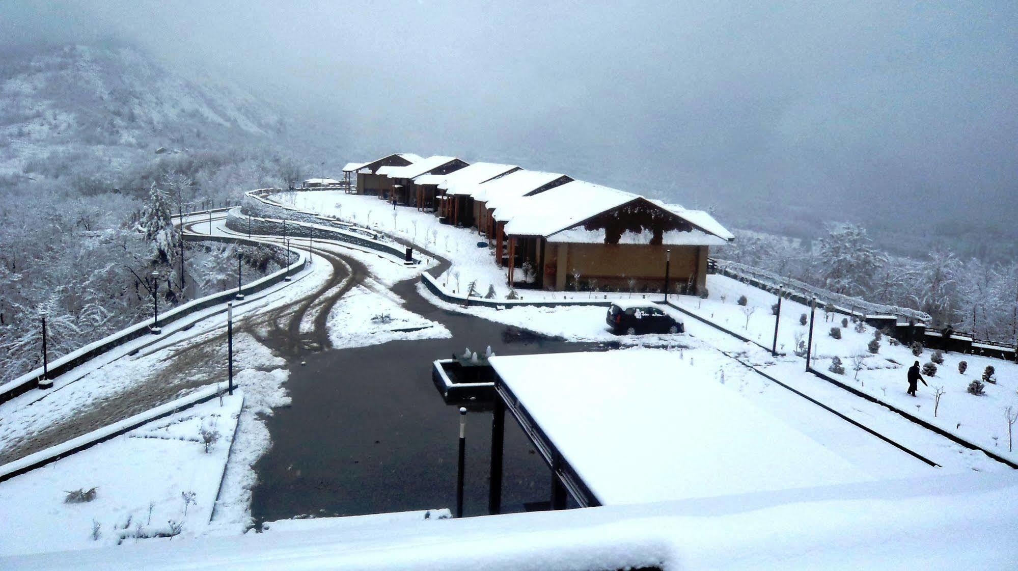 Taj Dal View Hotel Srinagar (Jammu and Kashmir)