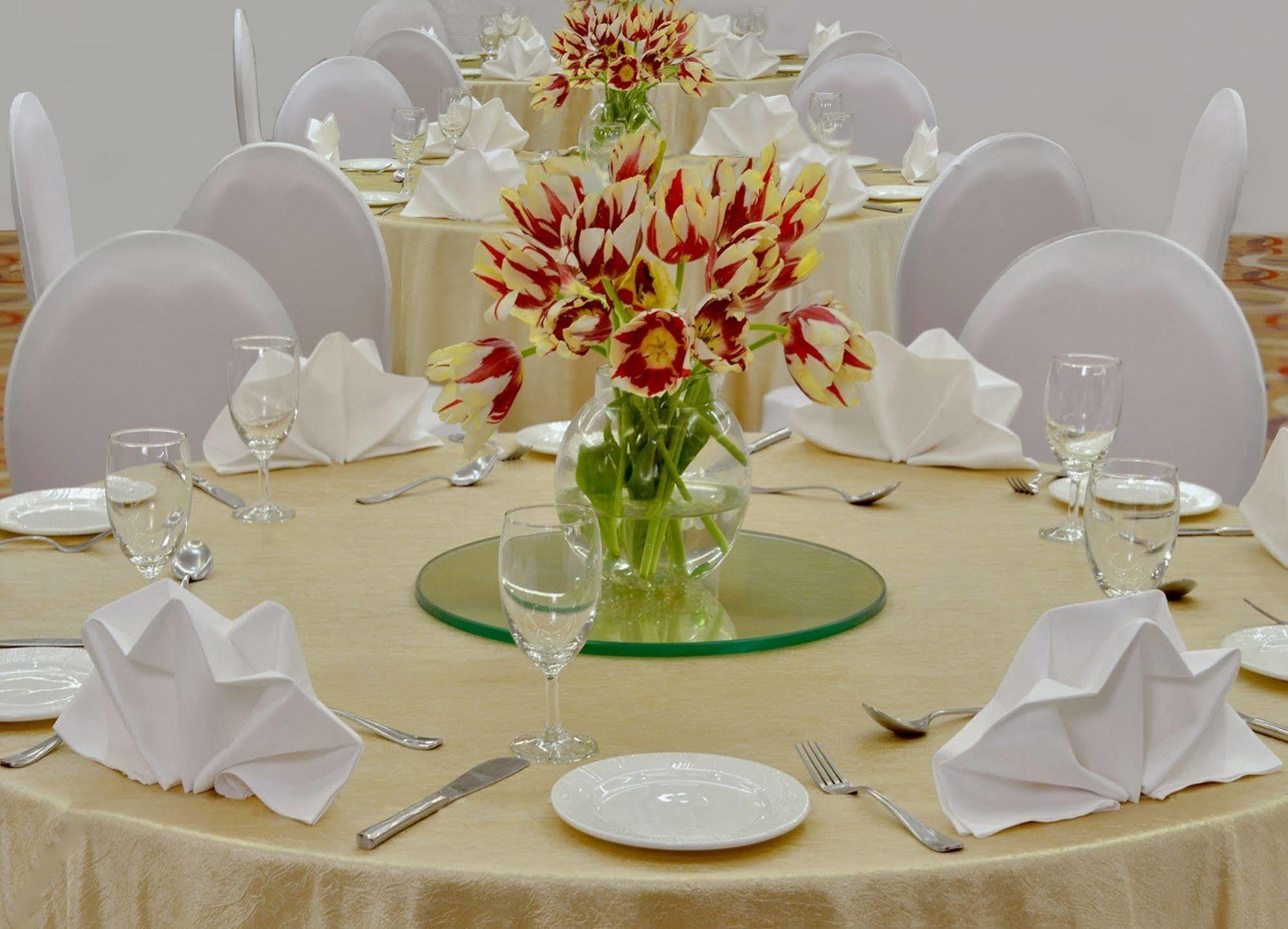 Golden Tulip 4* Srinagar (Jammu and Kashmir)