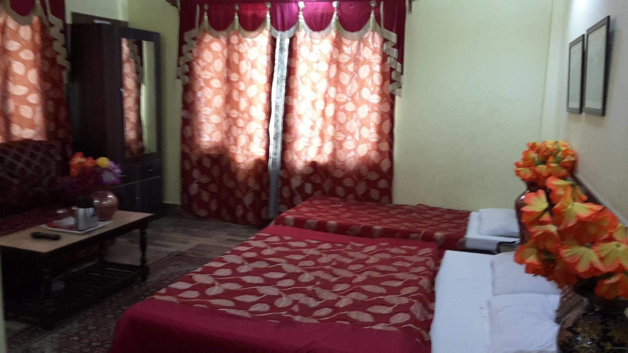 Oyo 4529 Star Of Kashmir 3*