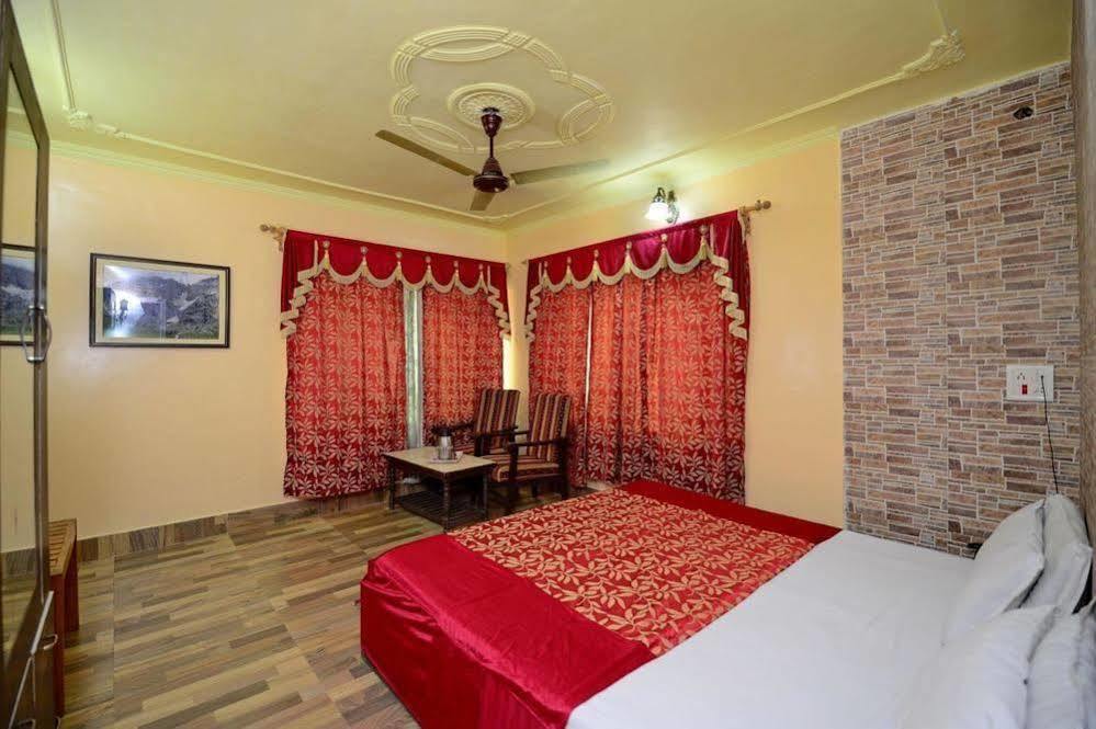 Oyo 4529 Star Of Kashmir 3* Srinagar (Jammu and Kashmir)
