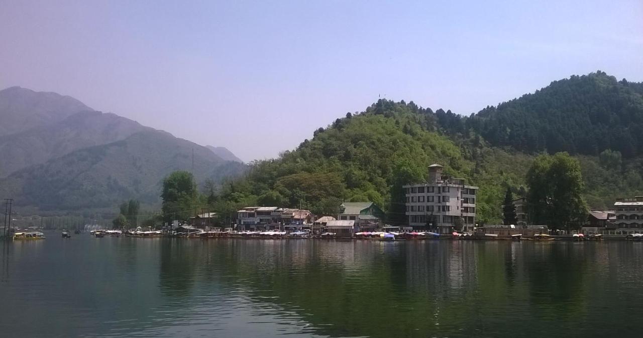 Persian Palace Group Of Houseboats Botel 3*