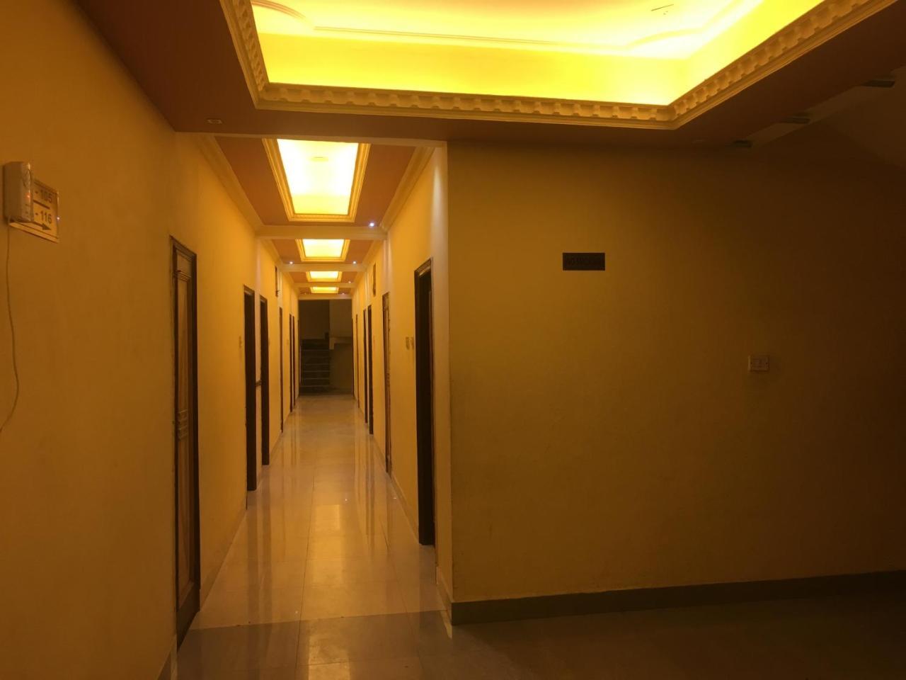 Meridien Hotel Srinagar (Jammu and Kashmir)