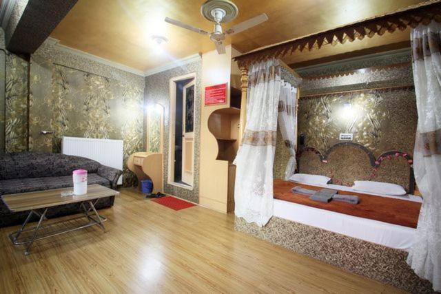 Grace Hotel
