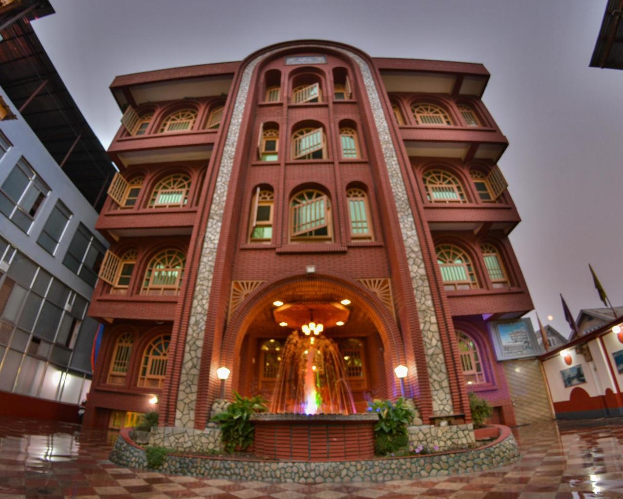 Grace 3* Srinagar (Jammu and Kashmir)