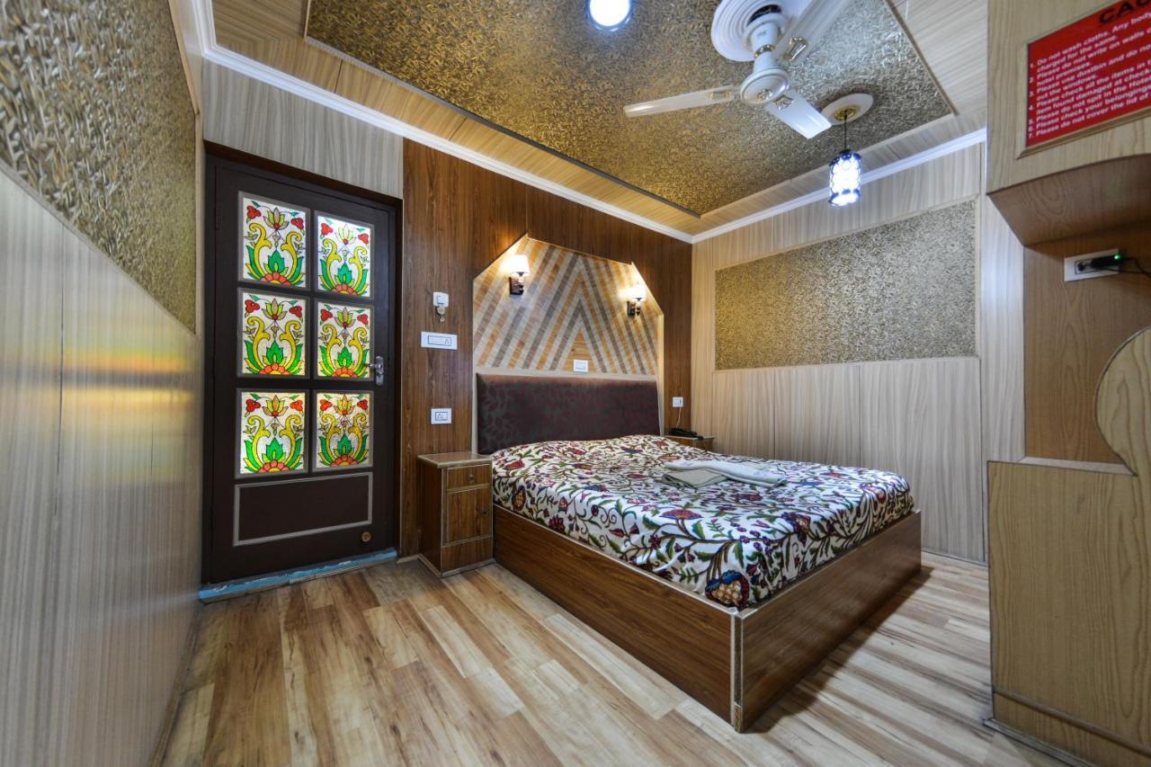 Hotel Grace Srinagar (Jammu and Kashmir)