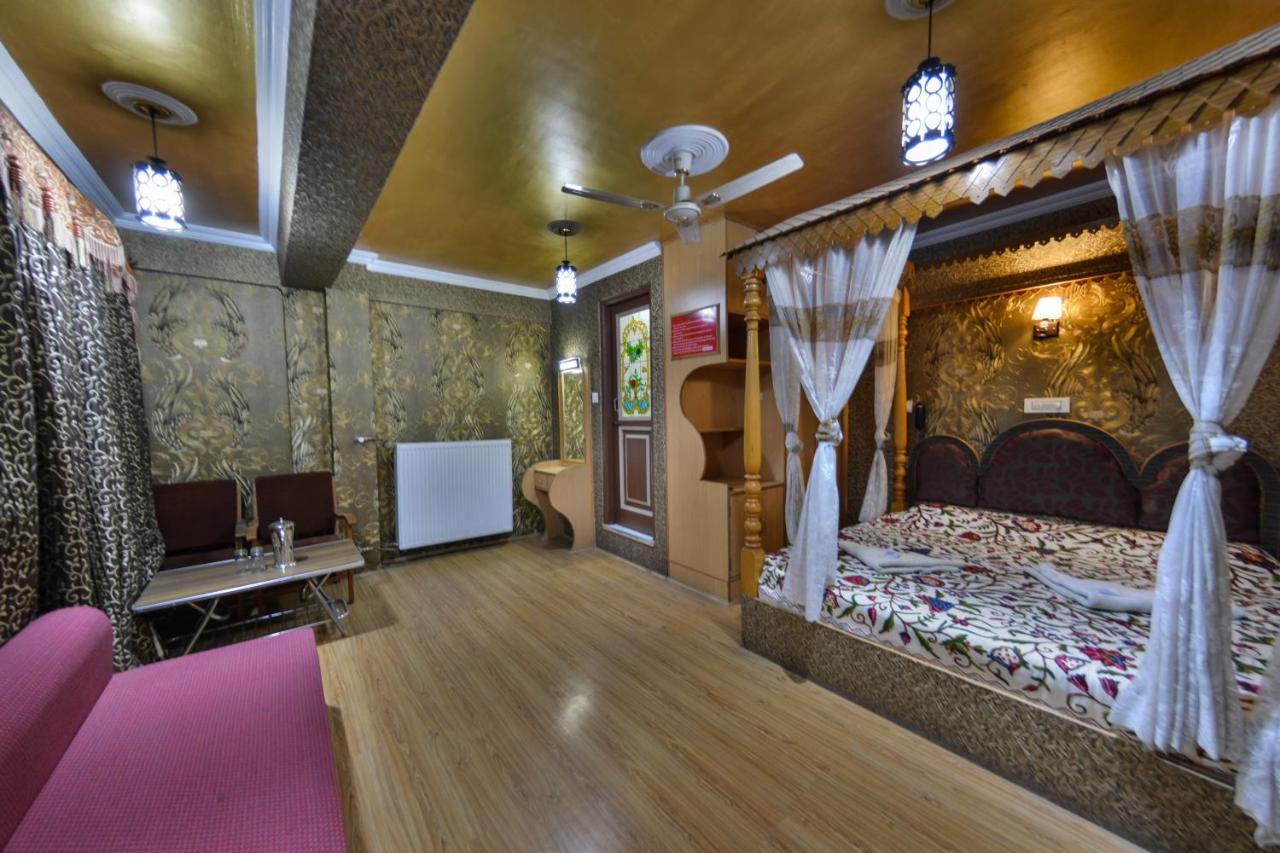 Hotel Grace Srinagar (Jammu and Kashmir)