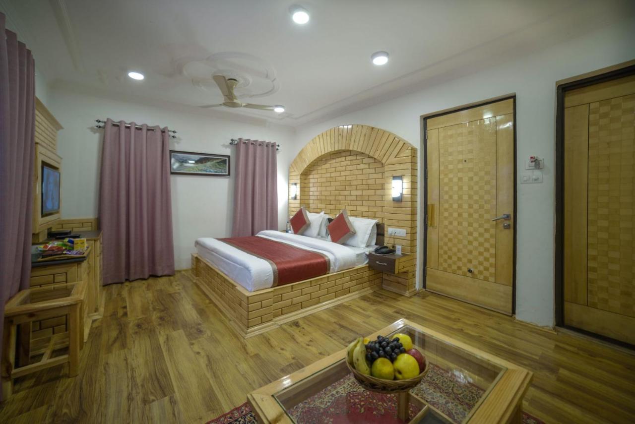 Royal Comfort Regency Hotel Srinagar (Jammu and Kashmir)