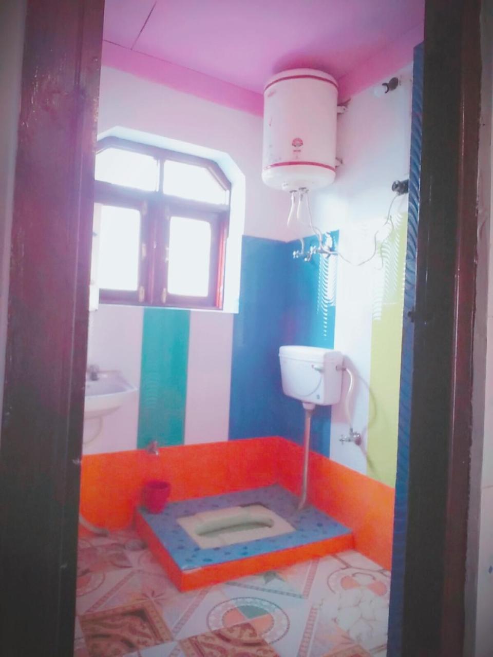 Alamdar Guest house