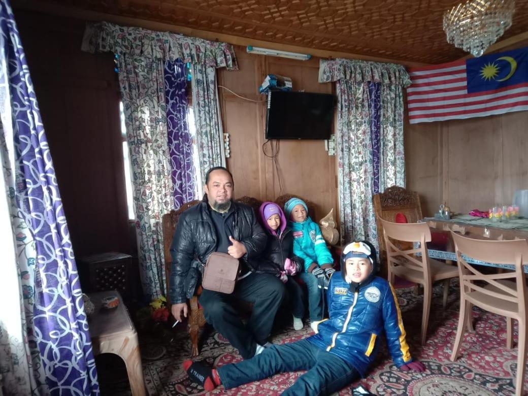 S Group Of Houseboat 4* Srinagar (Jammu and Kashmir)