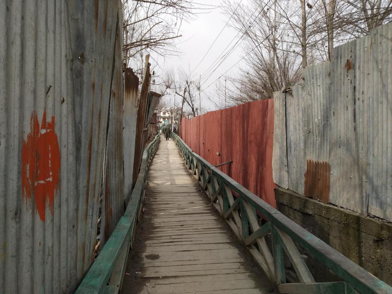New Heaven Canal Srinagar (Jammu and Kashmir)