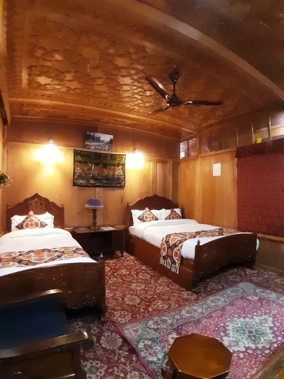 The Badyari Palace Houseboats Bed & Breakfast Srinagar (Jammu and Kashmir)