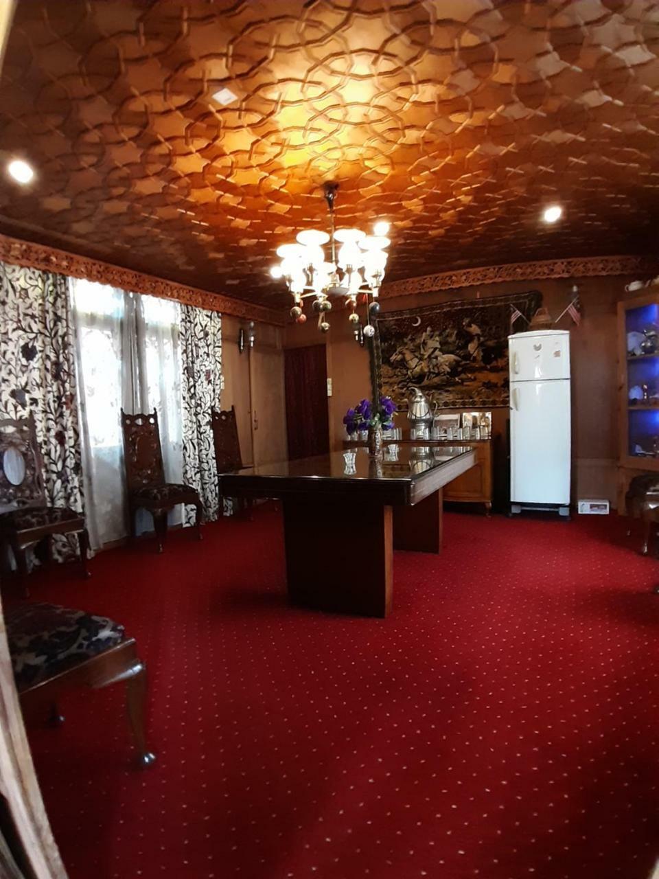 Bed & Breakfast The Badyari Palace Houseboats Srinagar (Jammu and Kashmir)