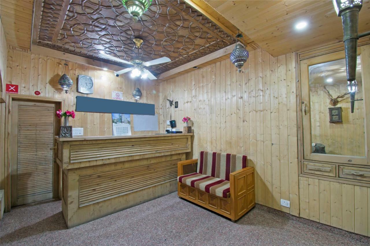 Hotel Oyo 13099 Lavilla 3*