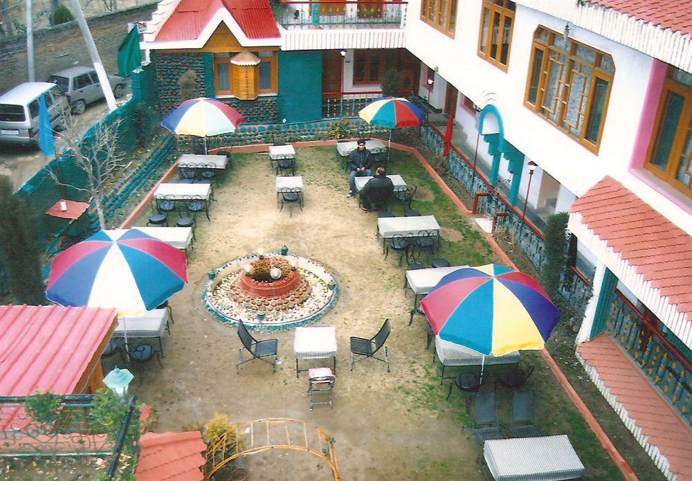 Zahgeer Continental - Hotel 3*