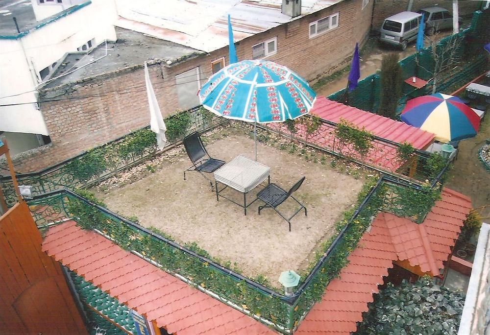 Hotel Zahgeer Continental -