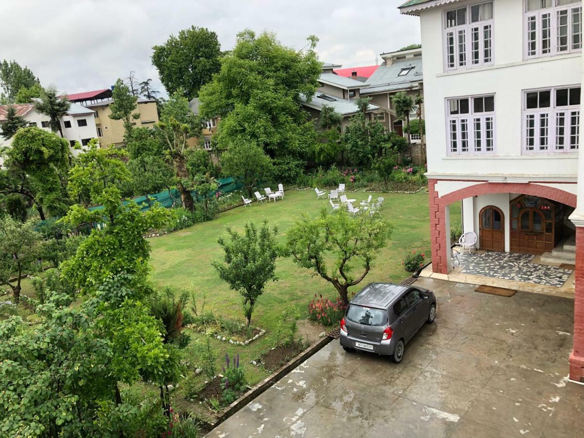 Ashai Srinagar (Jammu and Kashmir)